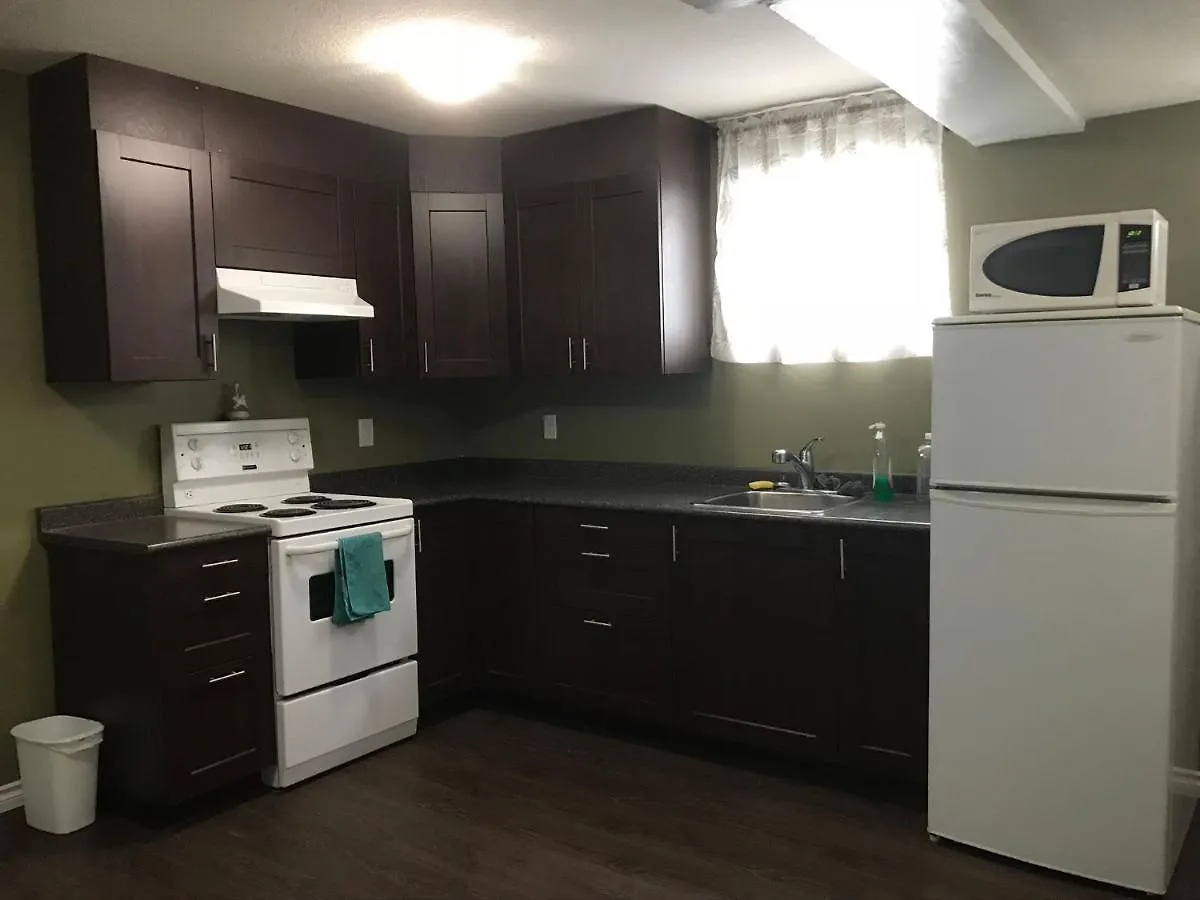 **  Edmonton Guest House Canada